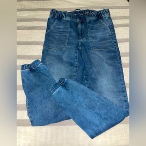 American eagle jogger/jegging Size 6 regular